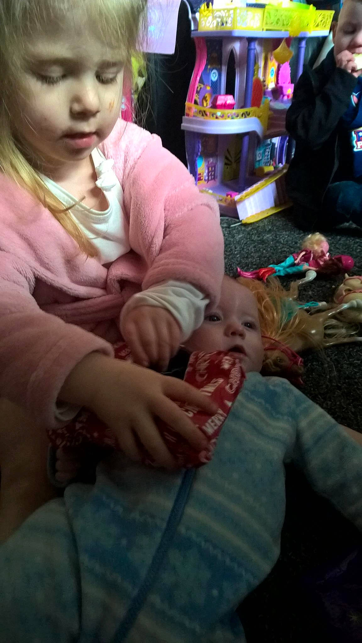 Alesha is registered to the contest to win money with this photo: child, fun, girl, infant, person, play, product, skin, toddler