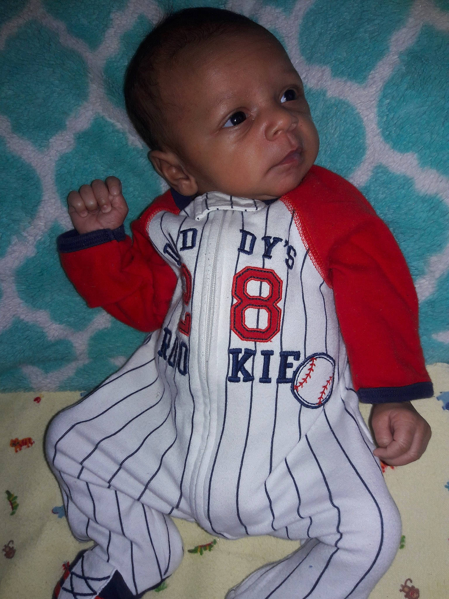 Axl is registered to the contest to win money with this photo: baby, baby_toddler_clothing, cheek, child, forehead, person, toddler