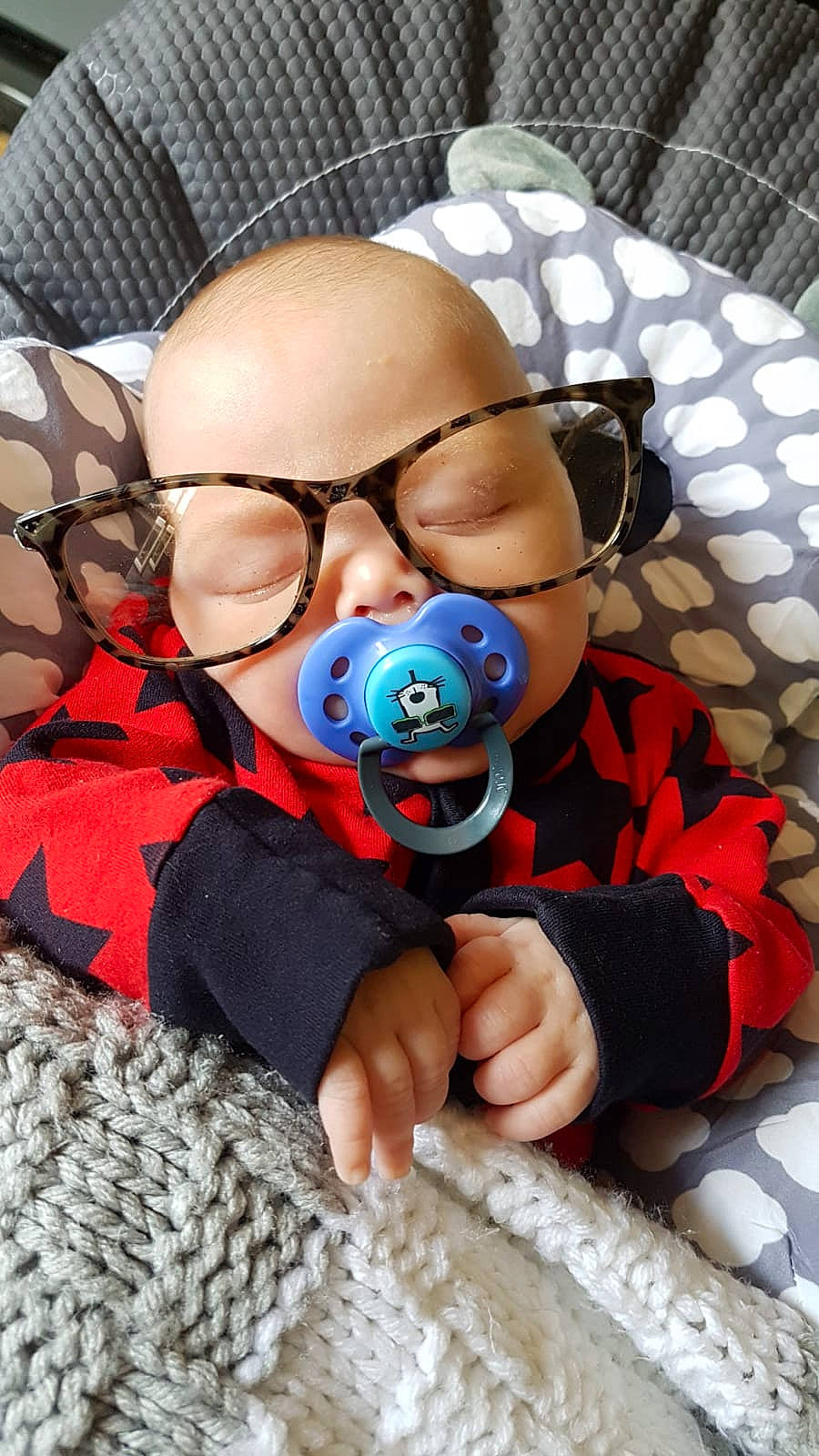 Lawson joined the competition — help win amazing prizes! audio_equipment, baby, baby_toddler_clothing, cheek, comfort, cool, ear, eyewear, finger, fun, gadget, happy, iris, mammal, mouth, nose, person, skin, technology, toddler