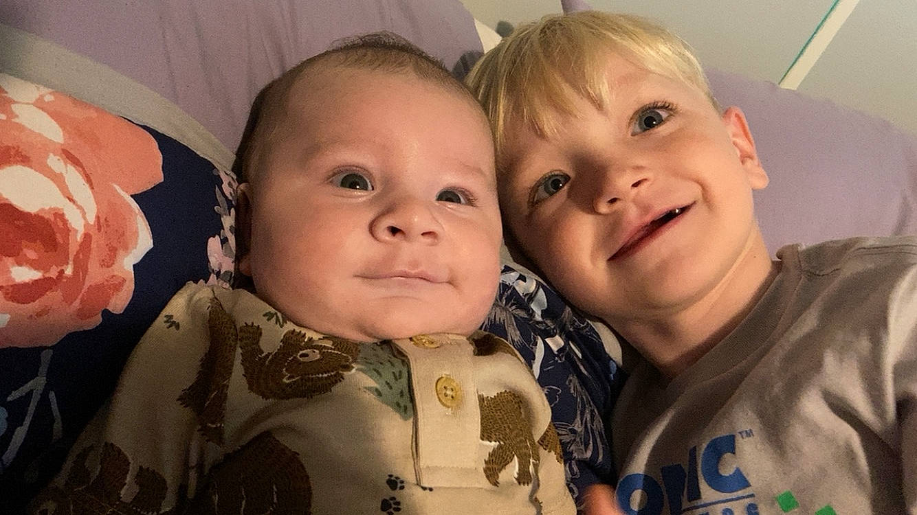 Lincoln is registered to the contest to win money with this photo: baby, baby_toddler_clothing, cheek, chin, collar, eye, eyebrow, eyelash, facial_expression, forehead, gesture, happy, iris, lip, mouth, nose, person, skin, sleeve, smile