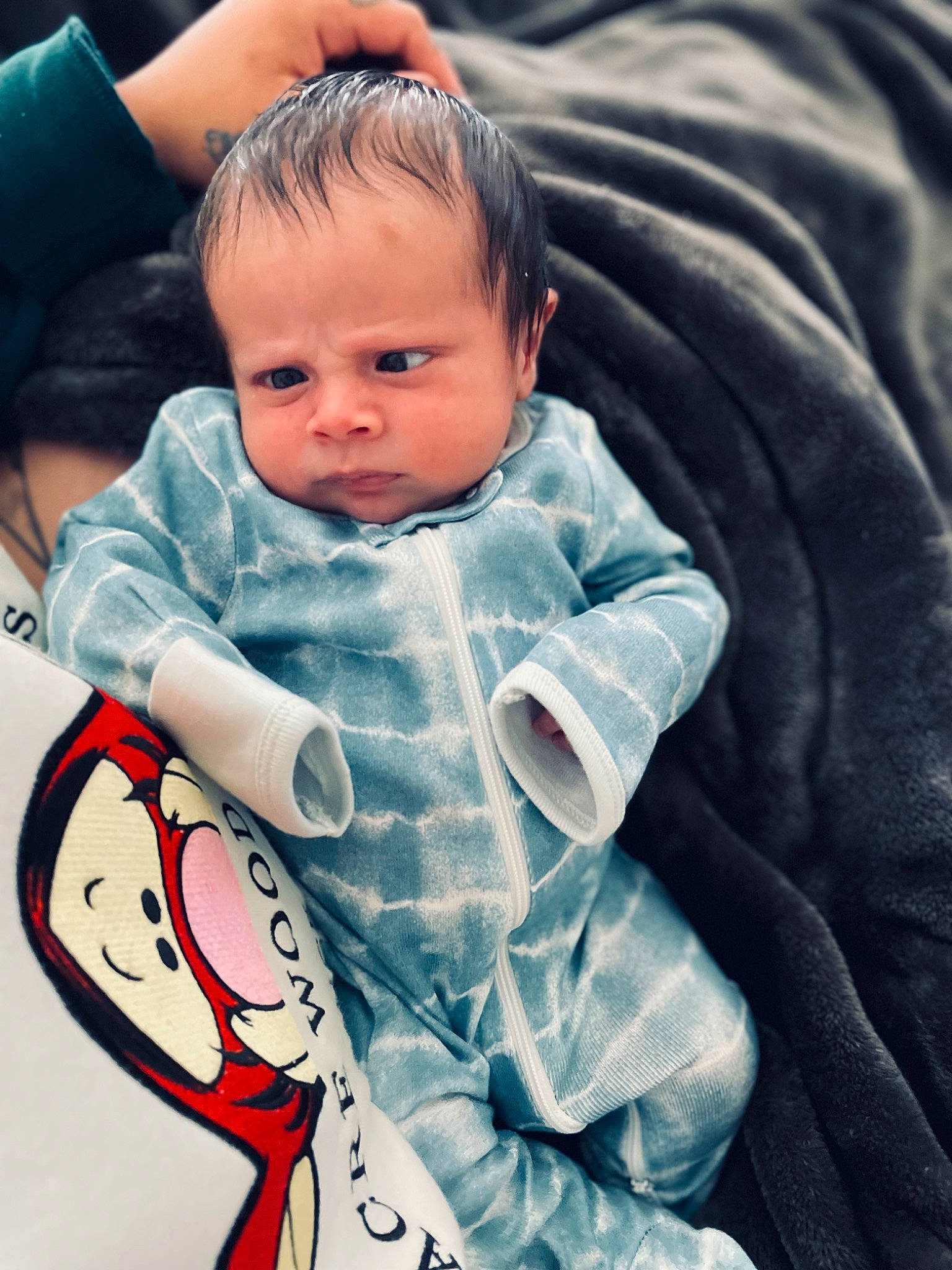 Jiraiya is registered to the contest to win money with this photo: baby, baby_carriage, baby_products, baby_toddler_clothing, bib, carmine, cheek, child, comfort, event, face, fun, happy, head, iris, pattern, person, sitting, sleeve, toddler