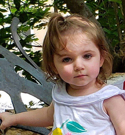 Makinzley Smith joined the competition — help win amazing prizes! baby, blond, child, child_model, eye, face, fawn, hair, person, plant, play, skin, smile, summer, toddler, tree, vacation