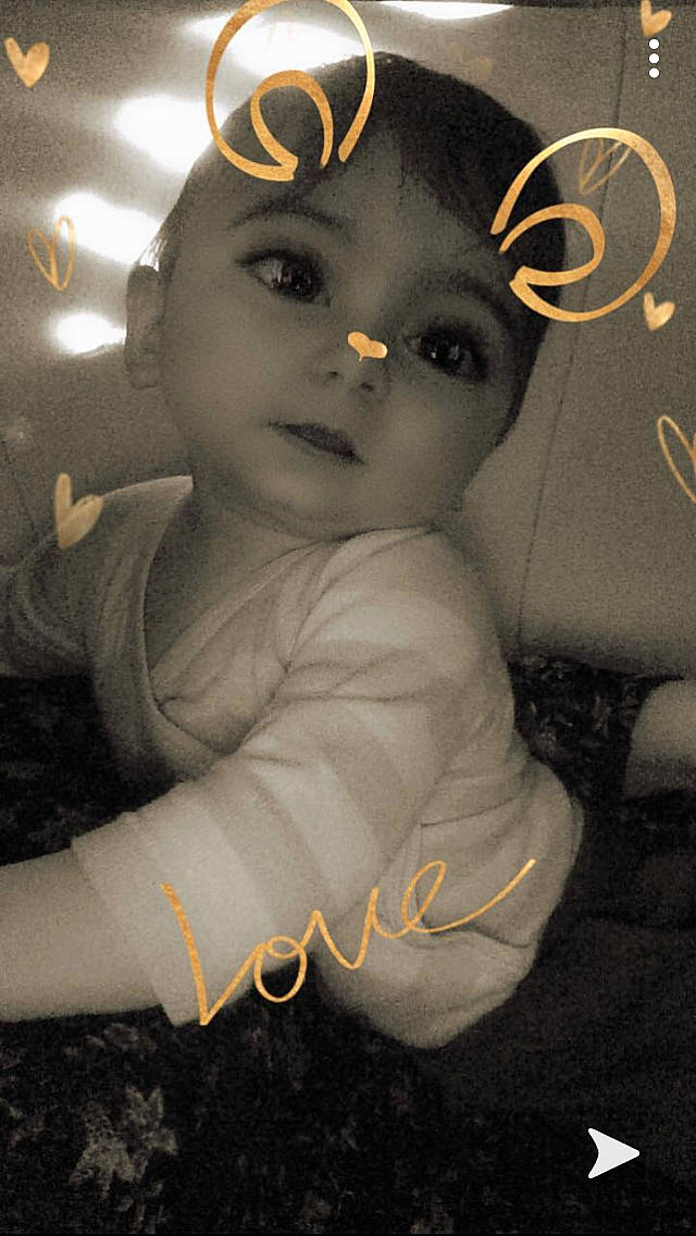 Yusuf-ismail a rejoint le concours — aidez-le/la à gagner de superbes lots ! baby, cheek, child, doll, ear, eye, eyebrow, eyewear, flash_photography, fur, happy, headgear, iris, lip, monochrome_photography, nose, person, toddler, toy, vintage_clothing