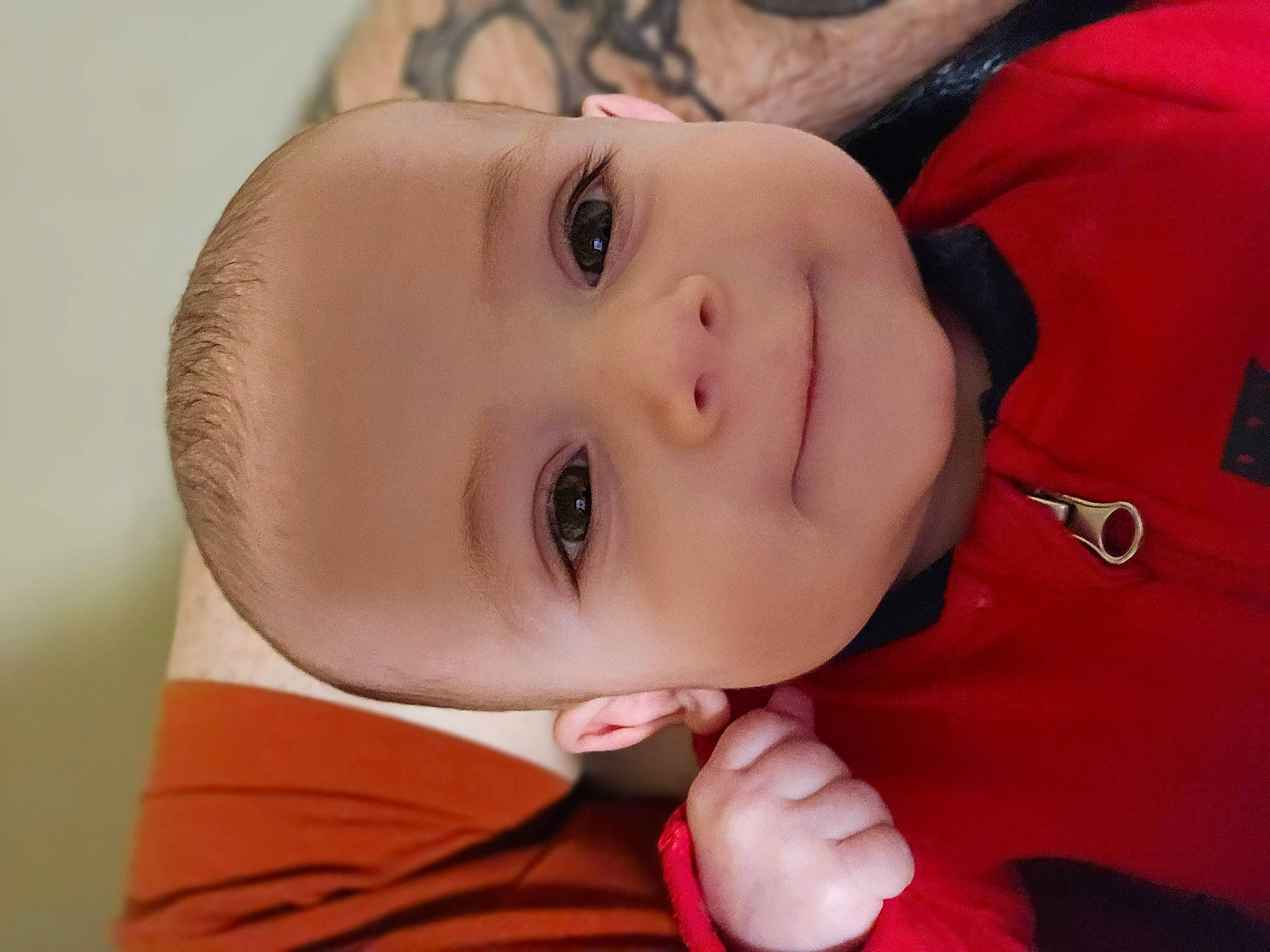 Sylas is registered to the contest to win money with this photo: baby, baby_toddler_clothing, cheek, child, eyebrow, eyelash, flash_photography, forehead, fun, gesture, happy, iris, lip, neck, nose, person, pink, skin, sleeve, smile