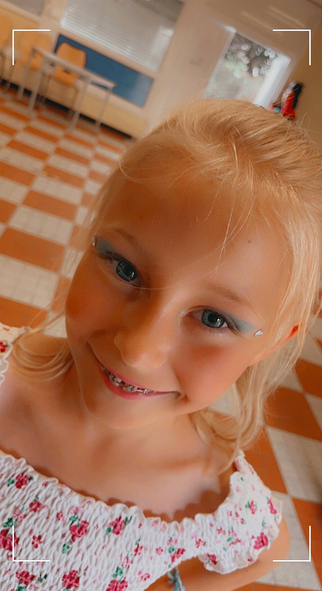 Kloé participe au concours pour gagner de l'argent avec cette photo : cheek, child, chin, ear, eye, eyebrow, eyelash, face, hairstyle, happy, head, iris, jaw, joy, lip, mouth, neck, nose, person, skin