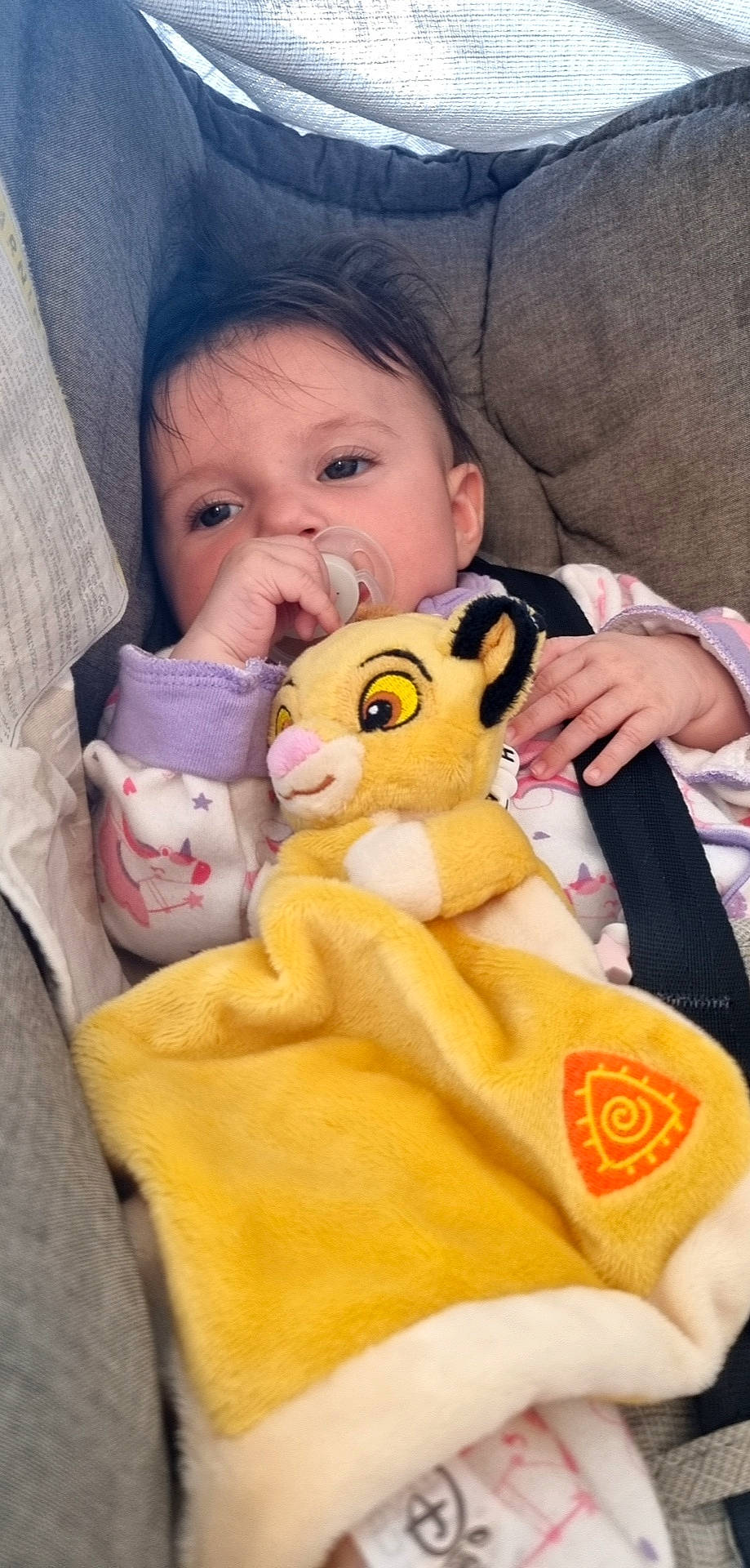 Hannah participe au concours pour gagner de l'argent avec cette photo : baby, baby_toddler_clothing, cheek, child, comfort, eyelash, finger, hand, happy, head, mammal, nose, person, pink, skin, smile, stuffed_toy, textile, toddler, toy