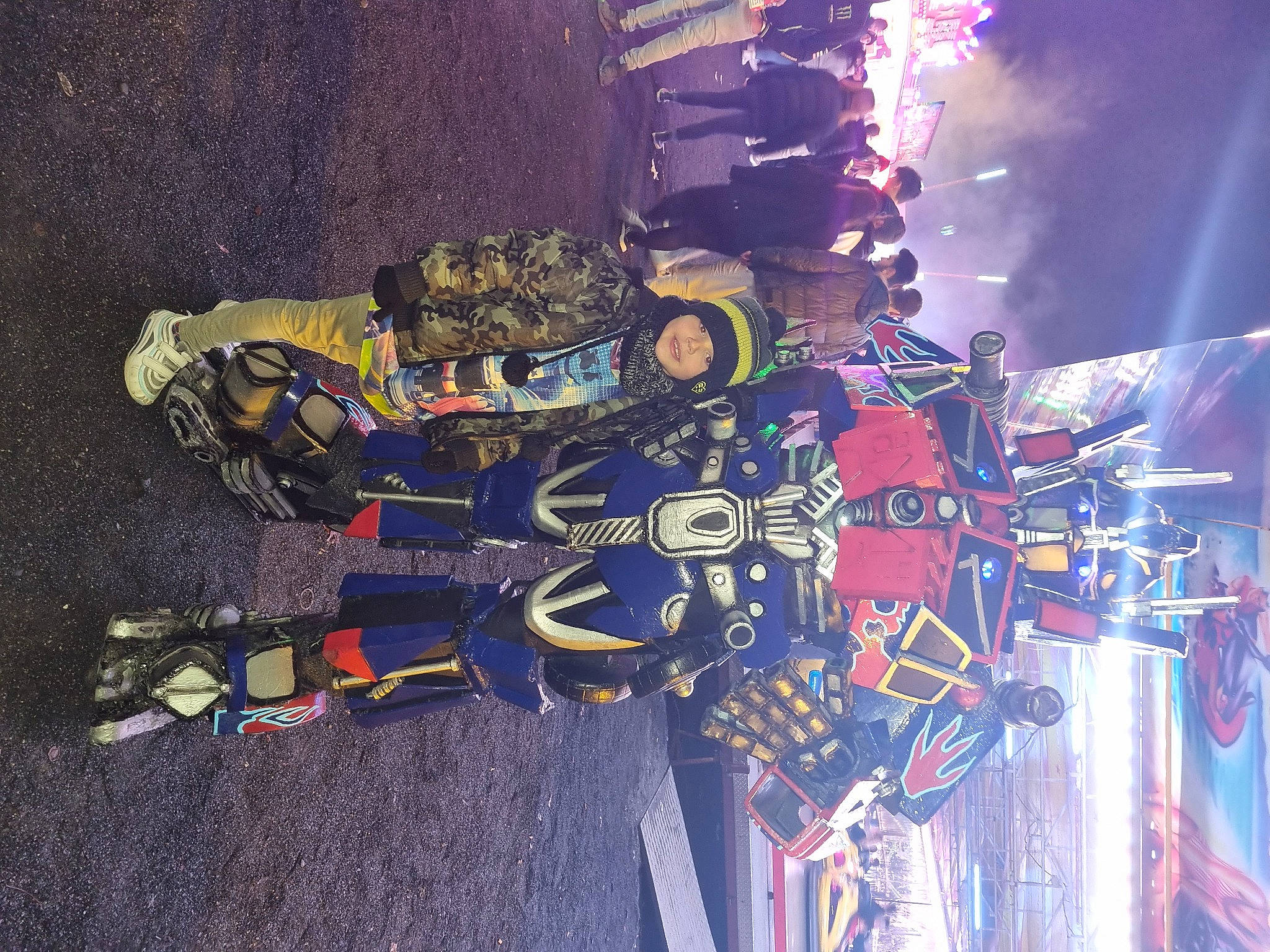 Bryan a rejoint le concours — aidez-le/la à gagner de superbes lots ! artist, auto_part, building, drum, entertainment, event, extreme_sport, fictional_character, fun, games, headwear, joy, machine, music, musical_instrument, performing_arts, person, personal_protective_equipment, plastic, recreation