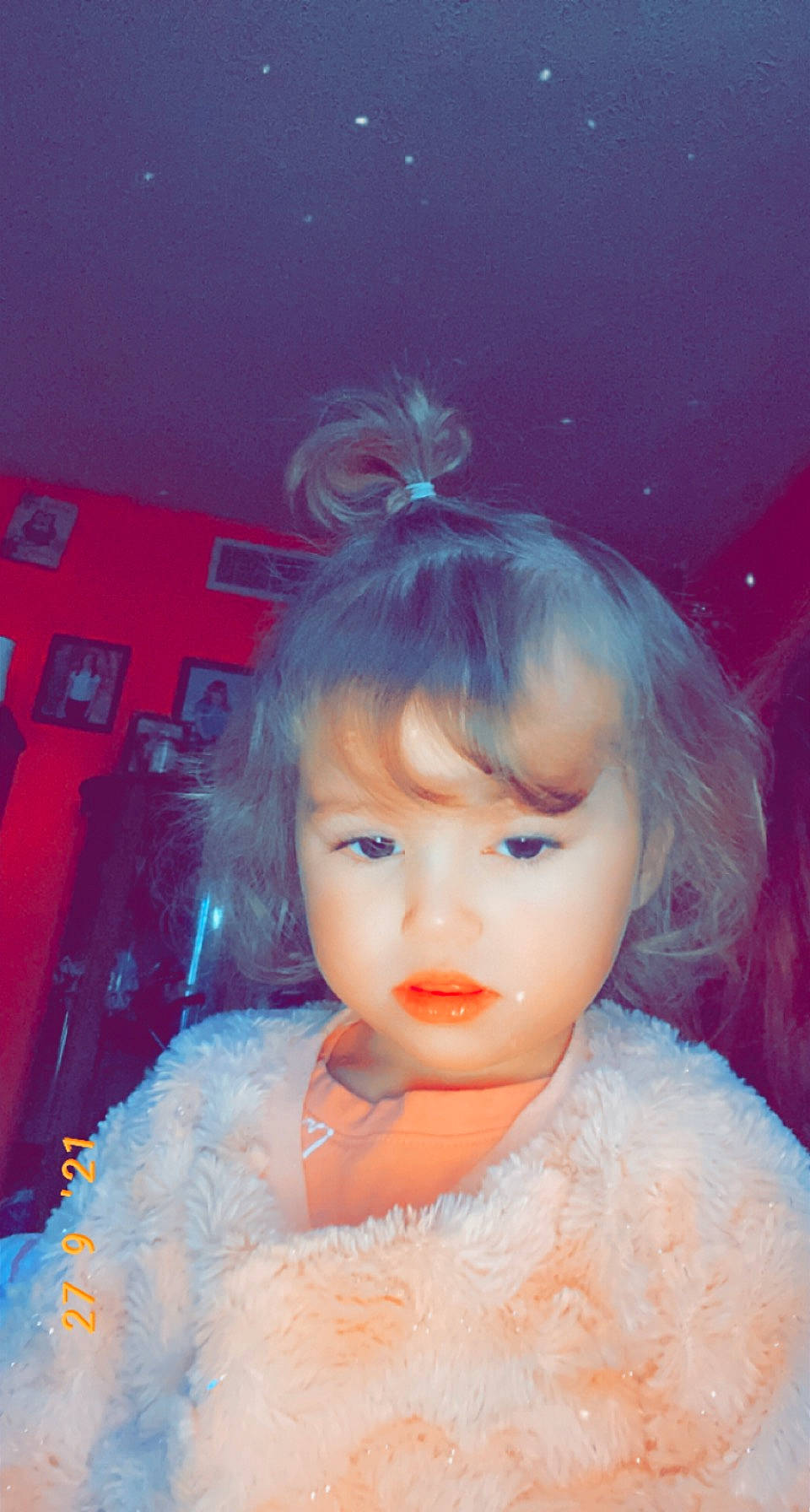 Serynity is registered to the contest to win money with this photo: bangs, black_hair, chin, dress, eye, eyebrow, eyelash, flash_photography, forehead, hairstyle, happy, head, headgear, iris, lip, nose, person, pink, skin, toy