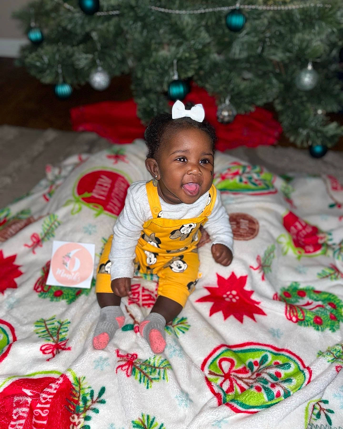 Araya joined the competition — help win amazing prizes! baby, baby_toddler_clothing, carmine, child, christmas, christmas_decoration, christmas_eve, christmas_tree, event, fun, happy, holiday, linens, pattern, person, room, sleeve, toddler, tradition, tree