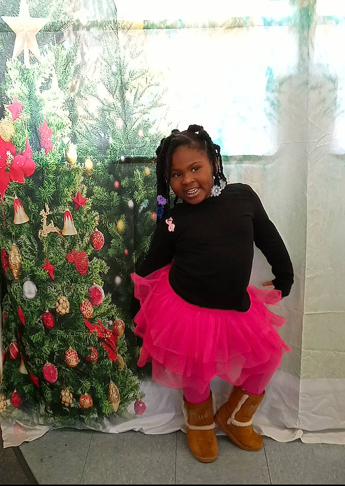 Javia joined the competition — help win amazing prizes! annual_plant, baby_toddler_clothing, christmas_ornament, christmas_tree, event, face, fashion_design, flower_arranging, green, happy, joy, magenta, ornament, person, petal, pink, plant, shoe, smile, textile