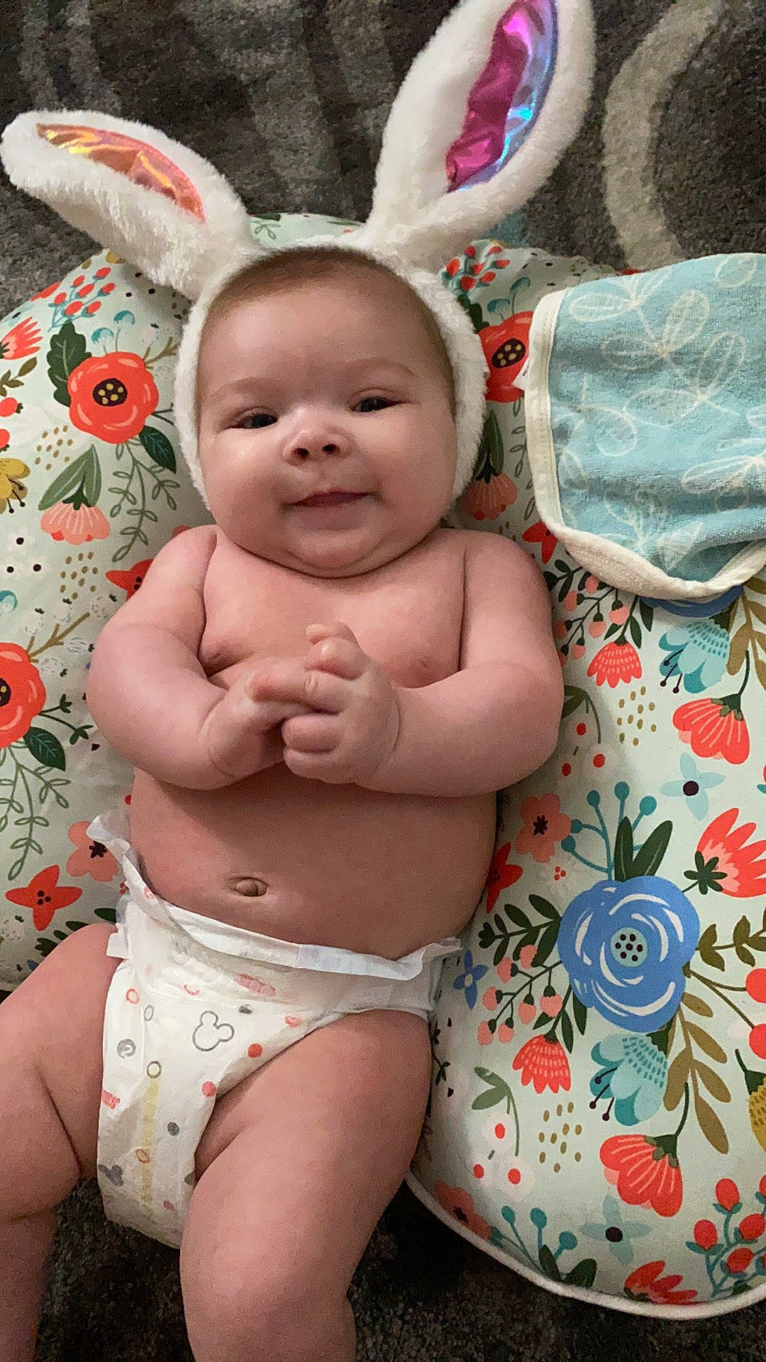 Thea is registered to the contest to win money with this photo: arm, baby, chest, eye, finger, hand, happy, head, human, human_body, leg, mouth, muscle, organ, person, pink, skin, smile, stomach, thigh