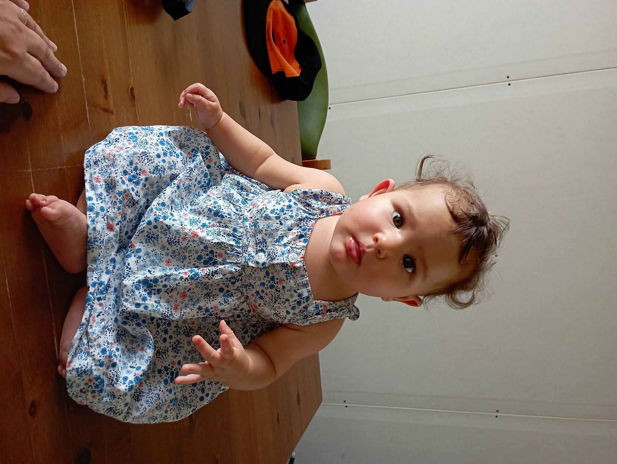 Ericka participe au concours pour gagner de l'argent avec cette photo : child, elbow, fashion_design, foot, fun, gesture, hand, happy, human_leg, joint, knee, leisure, pattern, person, shoulder, sitting, textile, thigh, toddler, trunk