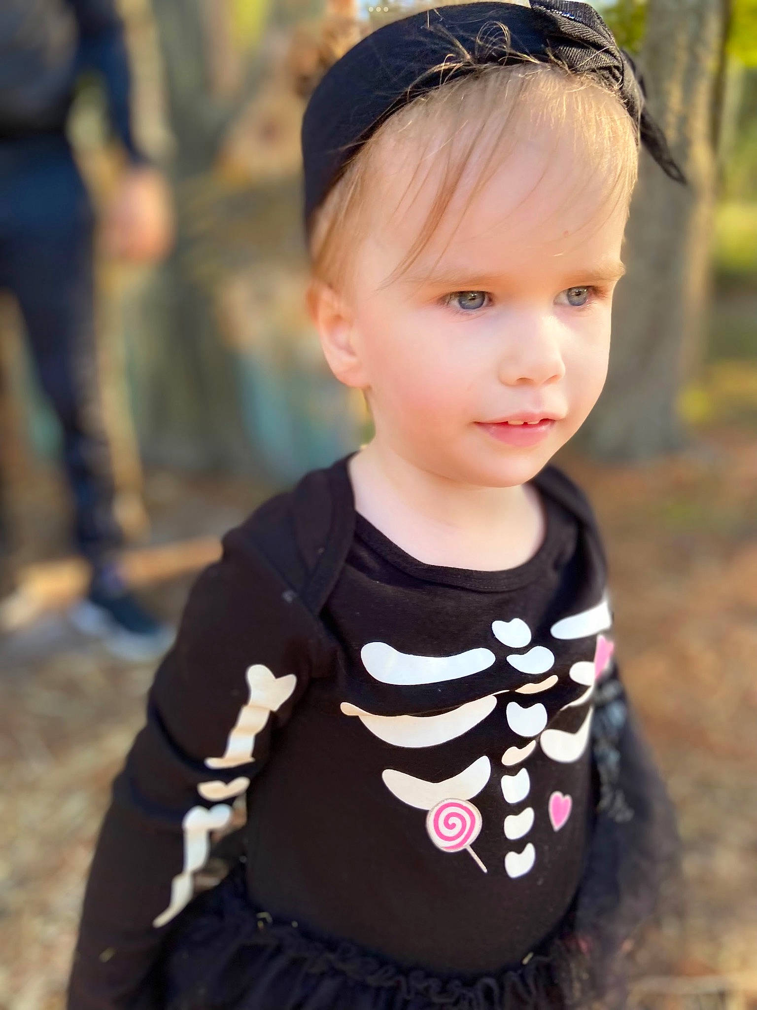 Azlyne is registered to the contest to win money with this photo: baby, baby_toddler_clothing, child, cool, eye, flash_photography, grass, hair, happy, head, headpiece, leaf, neck, pattern, person, photograph, sleeve, summer, t_shirt, toddler