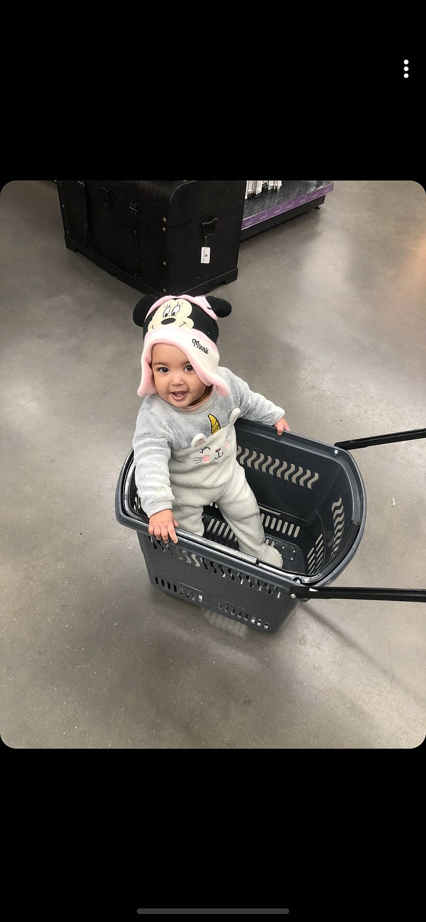 Clarisse a rejoint le concours — aidez-le/la à gagner de superbes lots ! headwear, person, vehicle