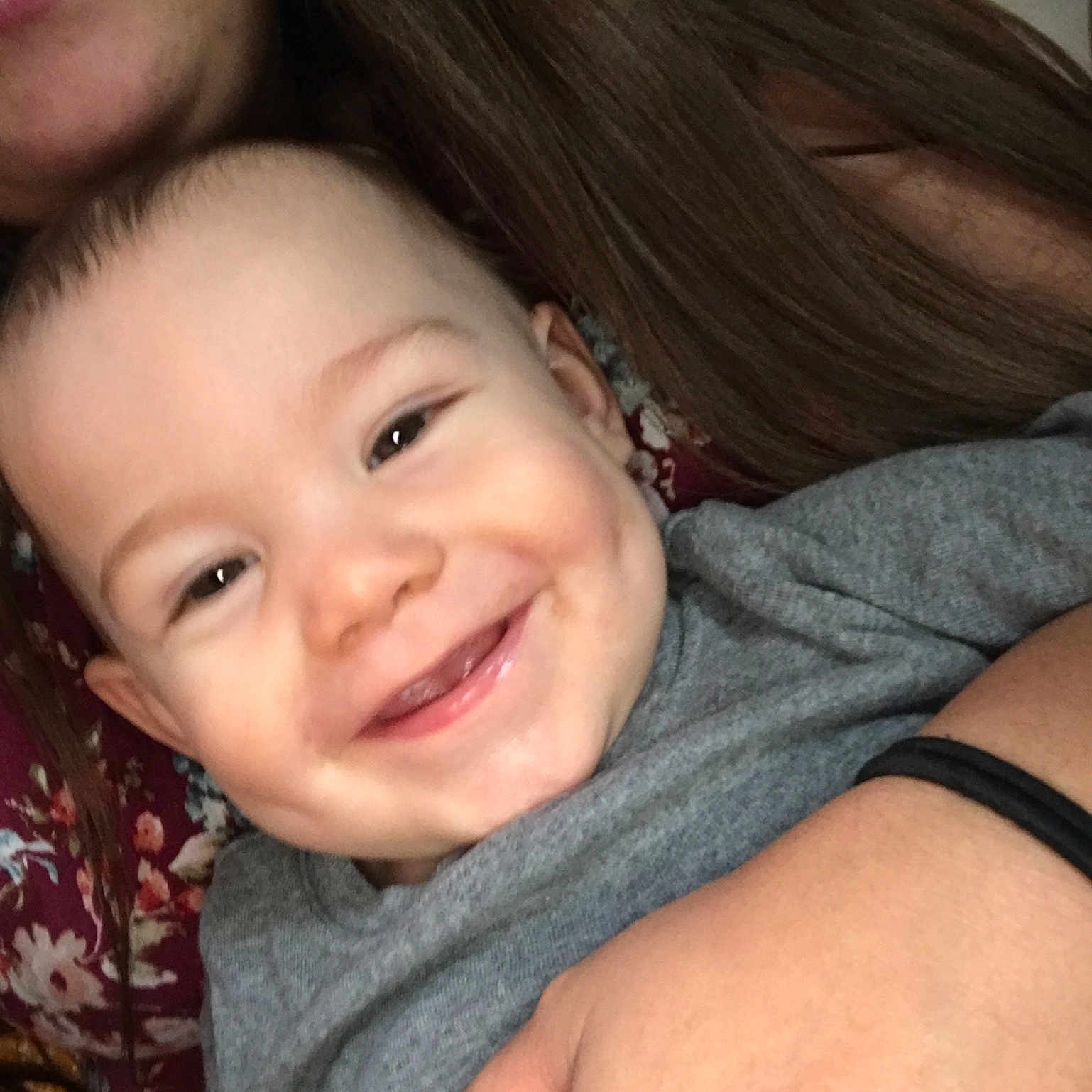 Kolt is registered to the contest to win money with this photo: baby, beauty, cheek, child, chin, eye, face, facial_expression, fun, happy, head, joy, laugh, lip, mother, mouth, nose, person, photography, skin
