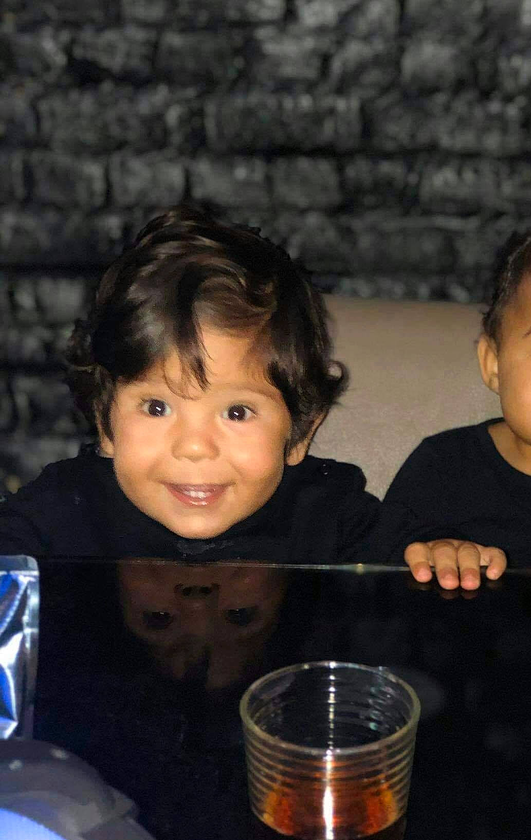 Shahine a rejoint le concours — aidez-le/la à gagner de superbes lots ! child, joy, person, smile