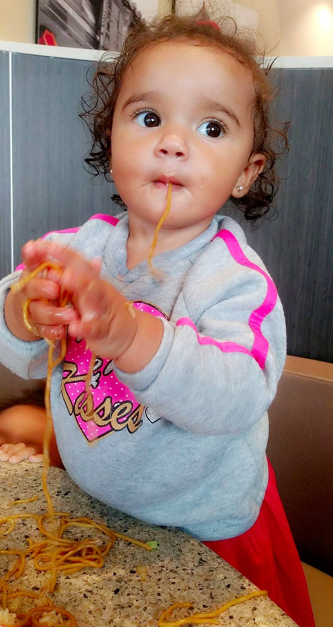 Kaizley is registered to the contest to win money with this photo: baby, baby_toddler_clothing, child, finger, person, pink, thumb, toddler