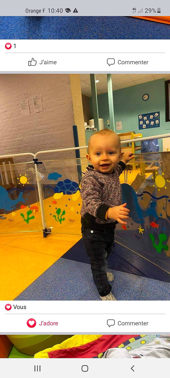 Maïwey participe au concours pour gagner de l'argent avec cette photo : art, baby, boot, child, door, electric_blue, flooring, fun, happy, leisure, person, play, room, smile, toddler, visual_arts, world