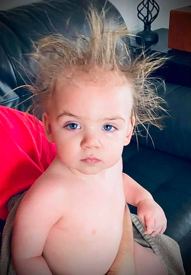 Emmet joined the competition — help win amazing prizes! arm, azure, cheek, eye, eyebrow, eyelash, flash_photography, forehead, hair, hairstyle, hand, head, human_body, joint, leg, lip, mouth, nose, person, shoulder