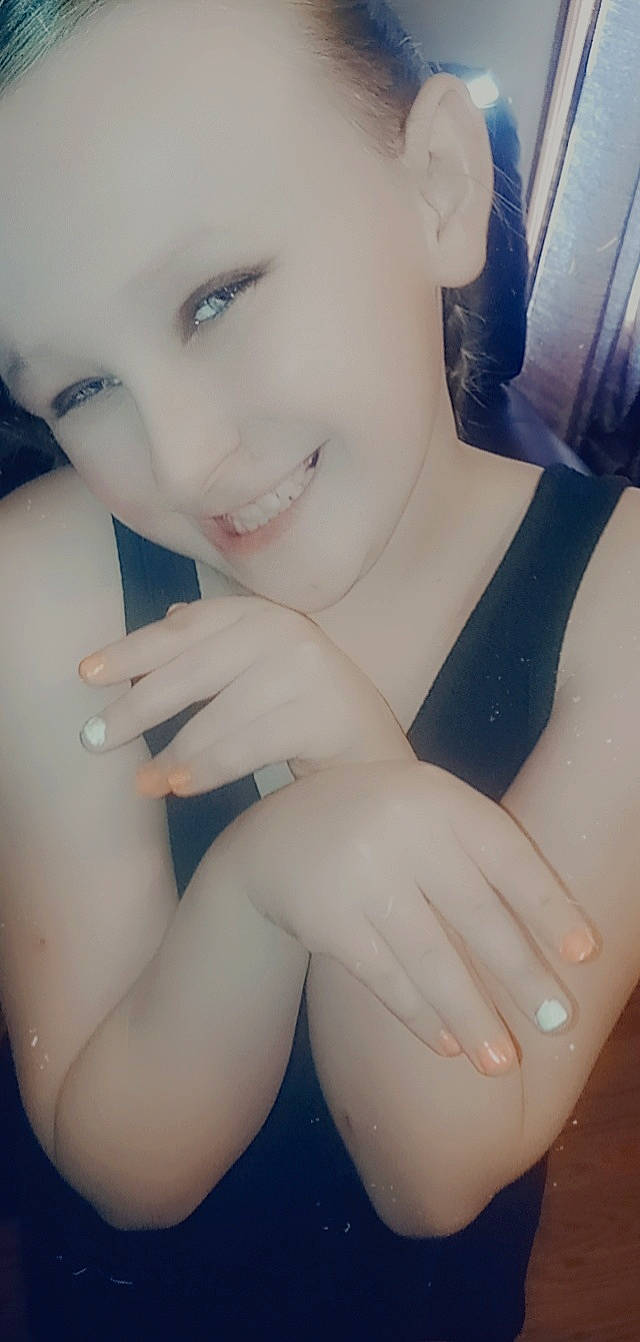 Miaya is registered to the contest to win money with this photo: arm, dress, eye, eyebrow, eyelash, finger, flash_photography, gesture, hand, happy, human_body, joy, lip, mouth, nail, neck, person, plant, shoulder, skin