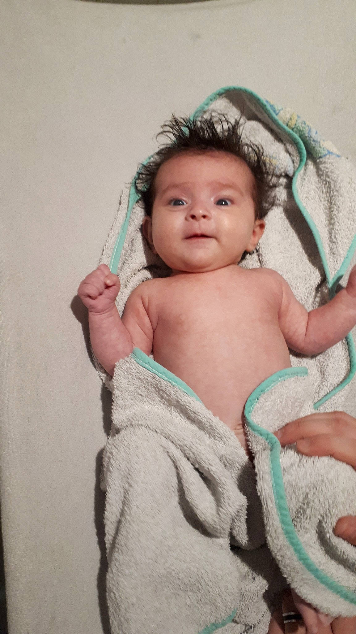 Maïwen a rejoint le concours — aidez-le/la à gagner de superbes lots ! baby, cheek, child, eye, hair_accessory, person, photography, portrait, skin, smile, toddler