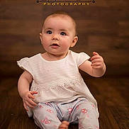 Laynie is registered to the contest to win money with this photo: