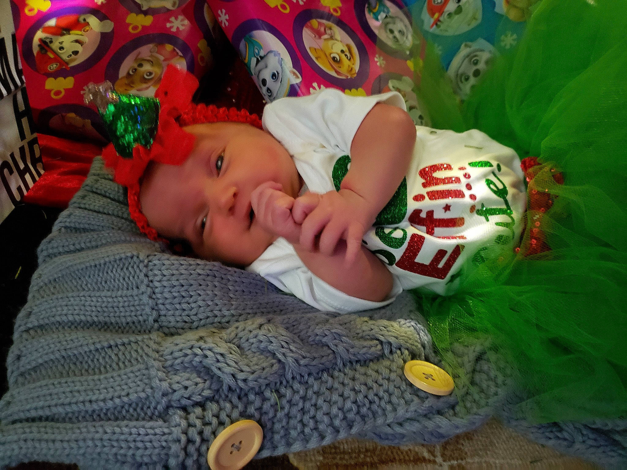 Azrael is registered to the contest to win money with this photo: bedtime, boy, child, day, eye, finger, fun, girl, green, infant, mouth, nap, organ, person, play, product, skin, sleep, smile, textile