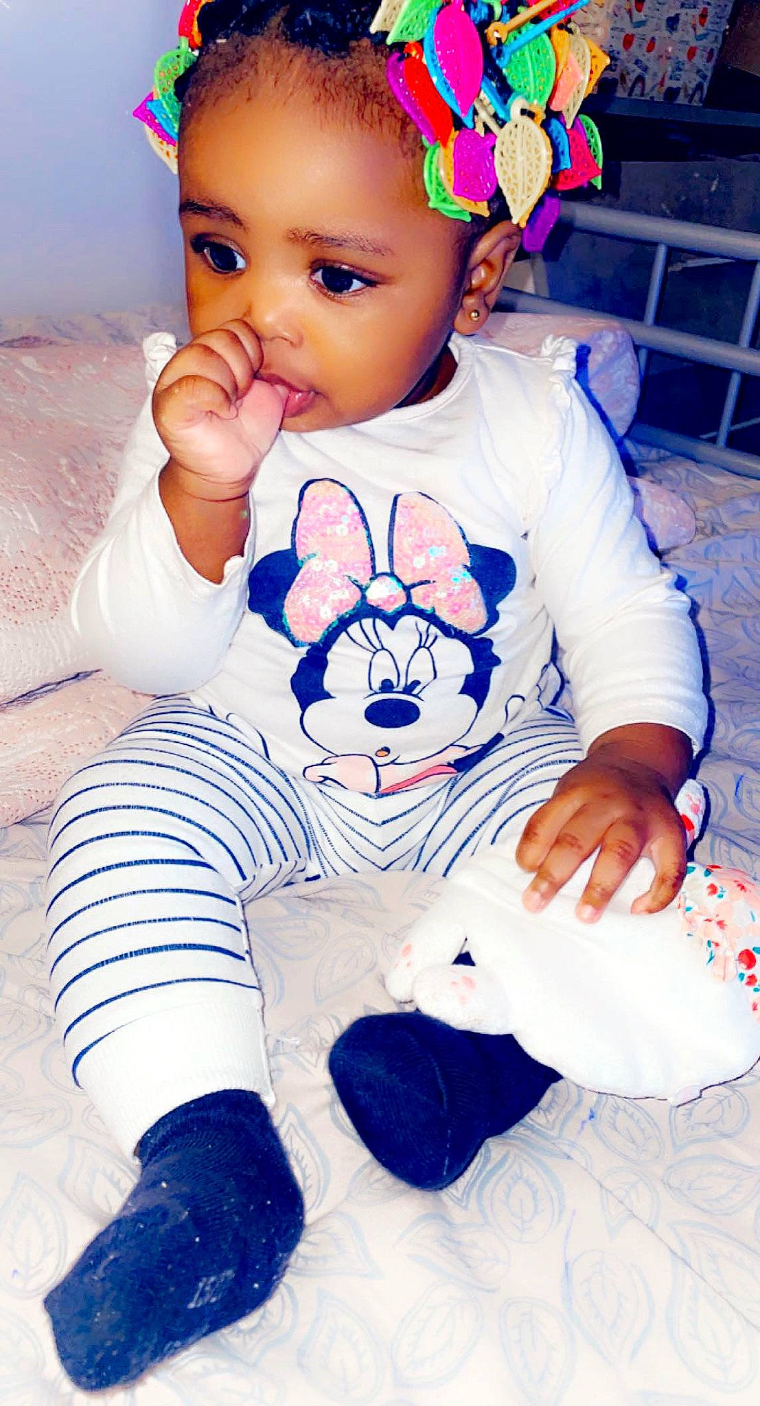 Mariam participe au concours pour gagner de l'argent avec cette photo : baby, baby_toddler_clothing, blue, cool, facial_expression, finger, flash_photography, fun, happy, mouth, people, person, photograph, pink, purple, red, skin, sleeve, textile, toddler