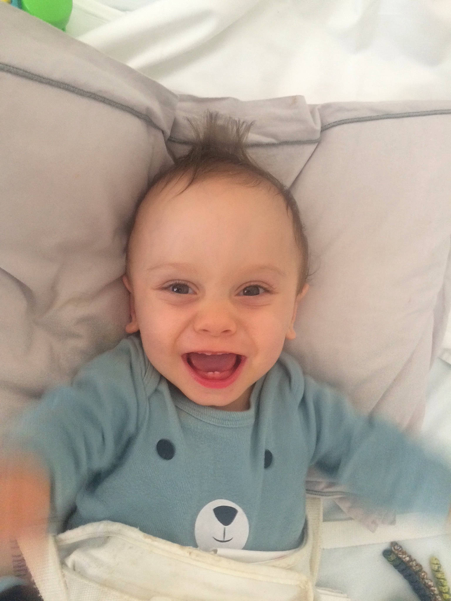 Théo a rejoint le concours — aidez-le/la à gagner de superbes lots ! baby, bedtime, cheek, child, comfort, ear, electronic_device, eye, face, facial_expression, forehead, happy, head, joy, linens, lip, nose, person, product, skin