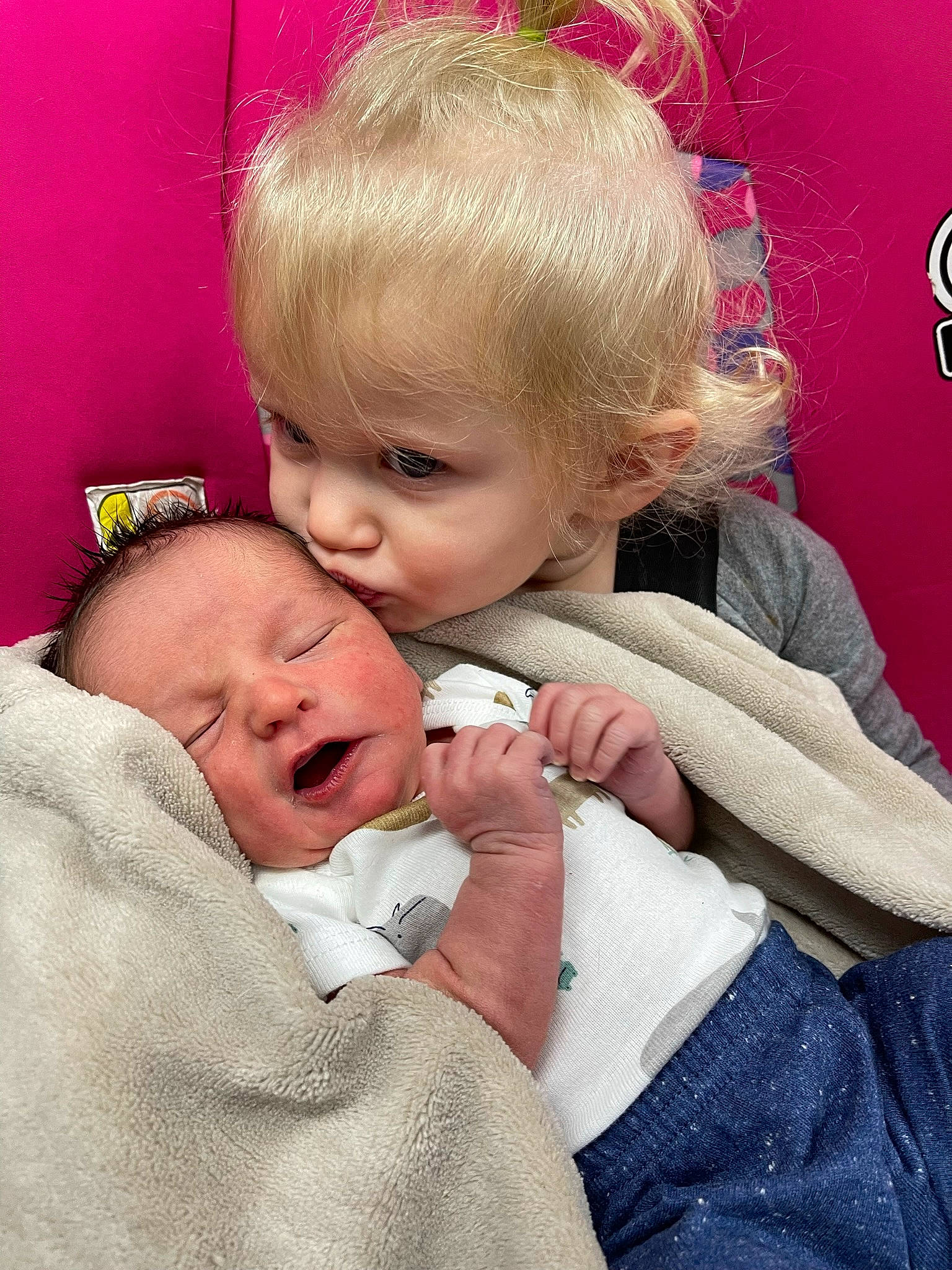 Kylee is registered to the contest to win money with this photo: baby, cheek, chin, comfort, ear, eye, face, facial_expression, gesture, hair, hairstyle, happy, head, iris, lip, mouth, nose, person, pink, skin