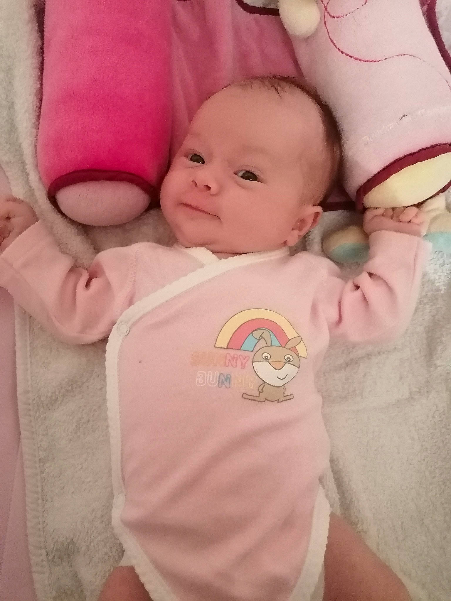 éléana a rejoint le concours — aidez-le/la à gagner de superbes lots ! baby, baby_products, baby_toddler_clothing, cheek, child, comfort, linens, love, peach, person, pink, skin, stomach, stuffed_toy, toddler