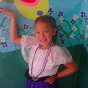 Jazmin is registered to the contest to win money with this photo: