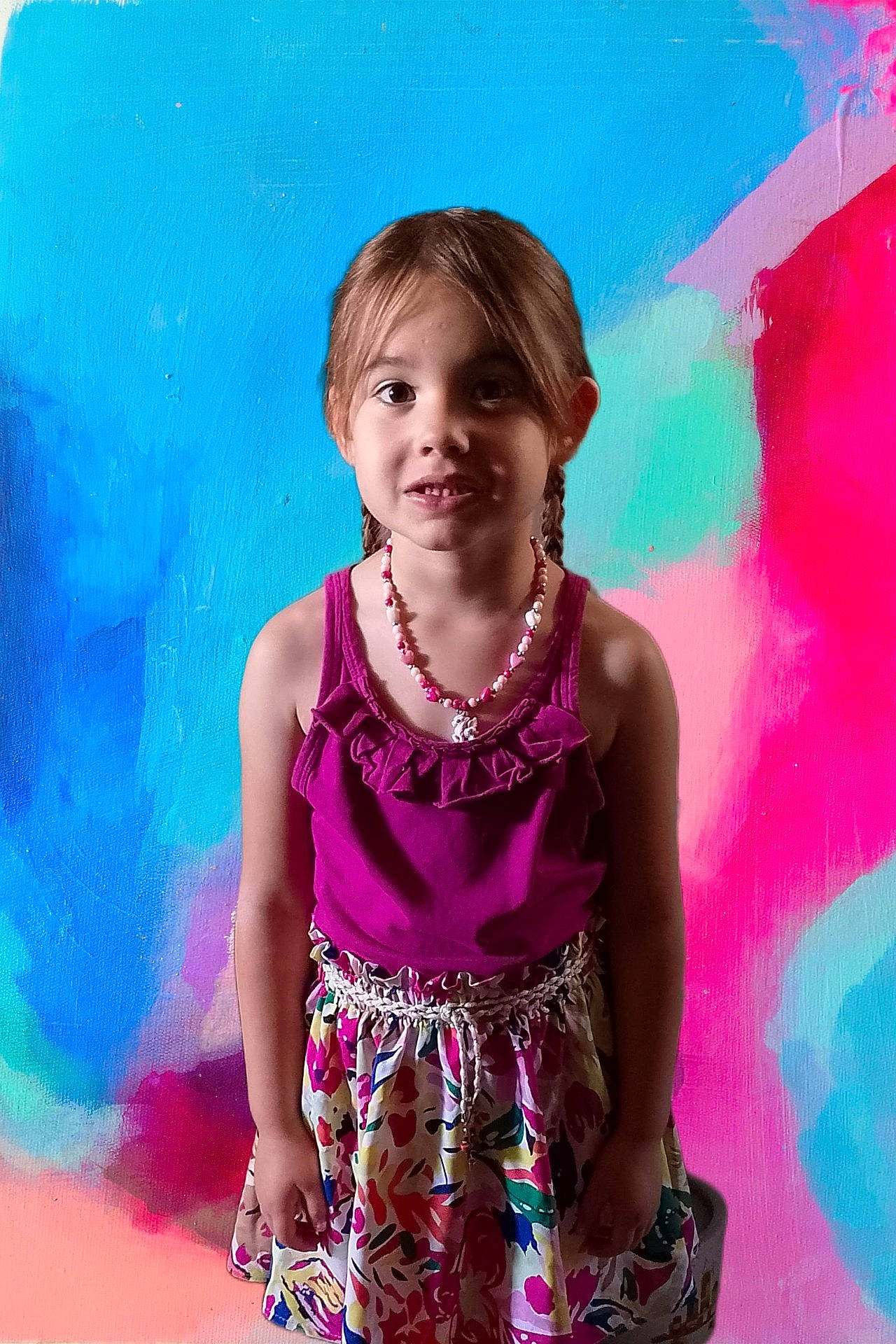 Eline a rejoint le concours — aidez-le/la à gagner de superbes lots ! accessories, blouse, child, clothing, dress, eveningdress, face, female, formalwear, girl, head, jewelry, lady, necklace, person, photography, portrait, purple, skirt, sleeve