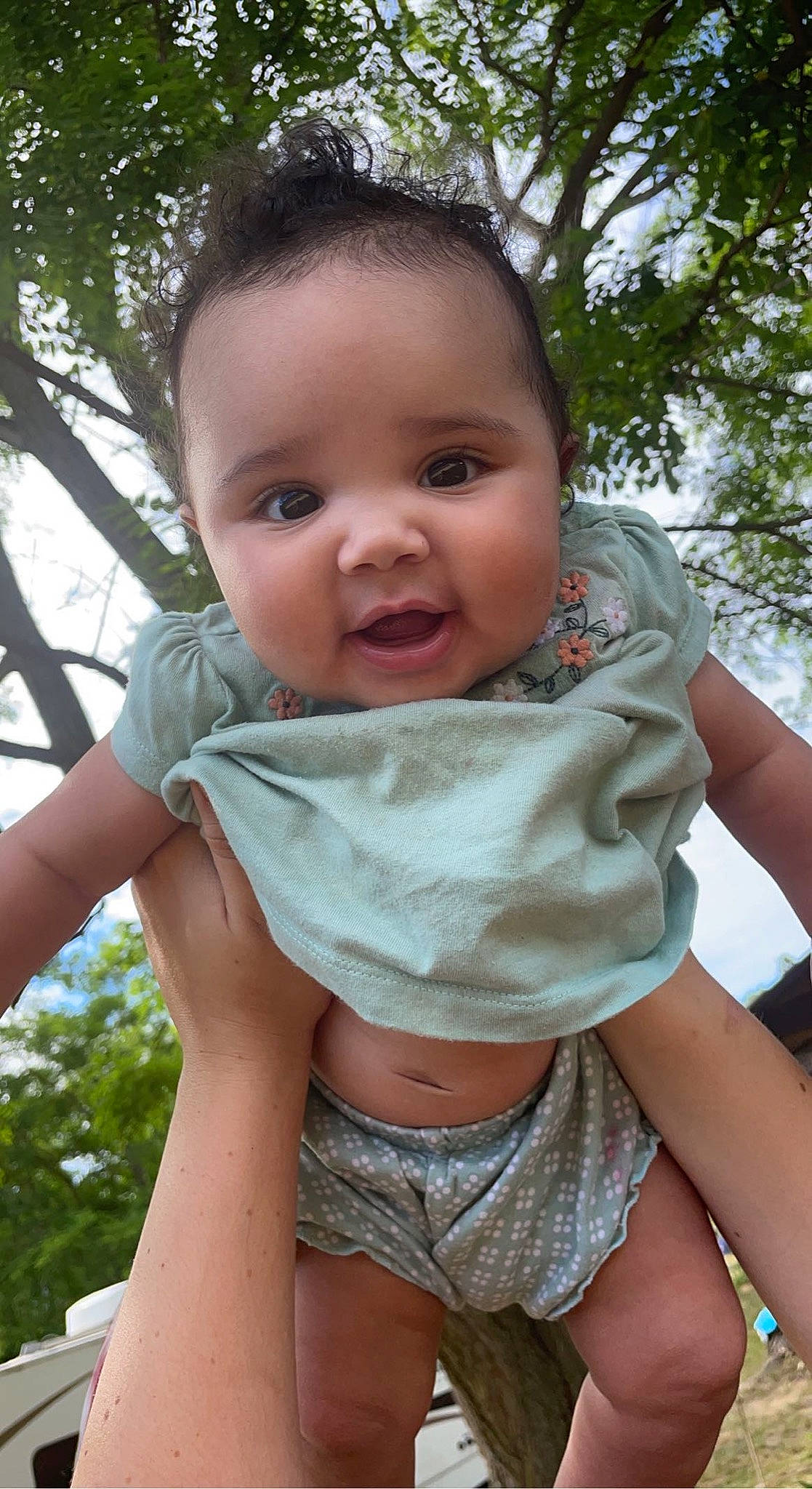Kahlanï joined the competition — help win amazing prizes! baby, baby_toddler_clothing, chest, fun, grass, hair, happy, head, leaf, leisure, mouth, people_in_nature, person, shoulder, sitting, skin, smile, summer, toddler, tree