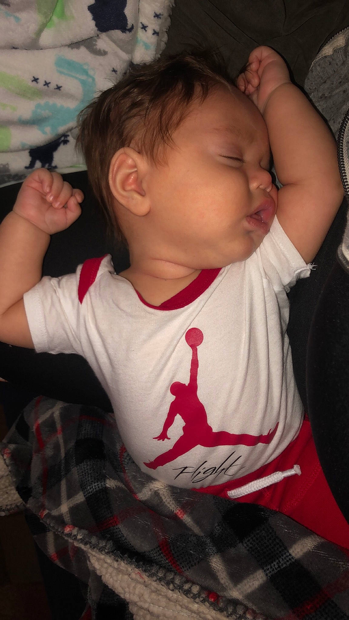 Liam is registered to the contest to win money with this photo: arm, baby, cheek, child, cool, ear, finger, hand, mouth, neck, nose, person, skin, toddler