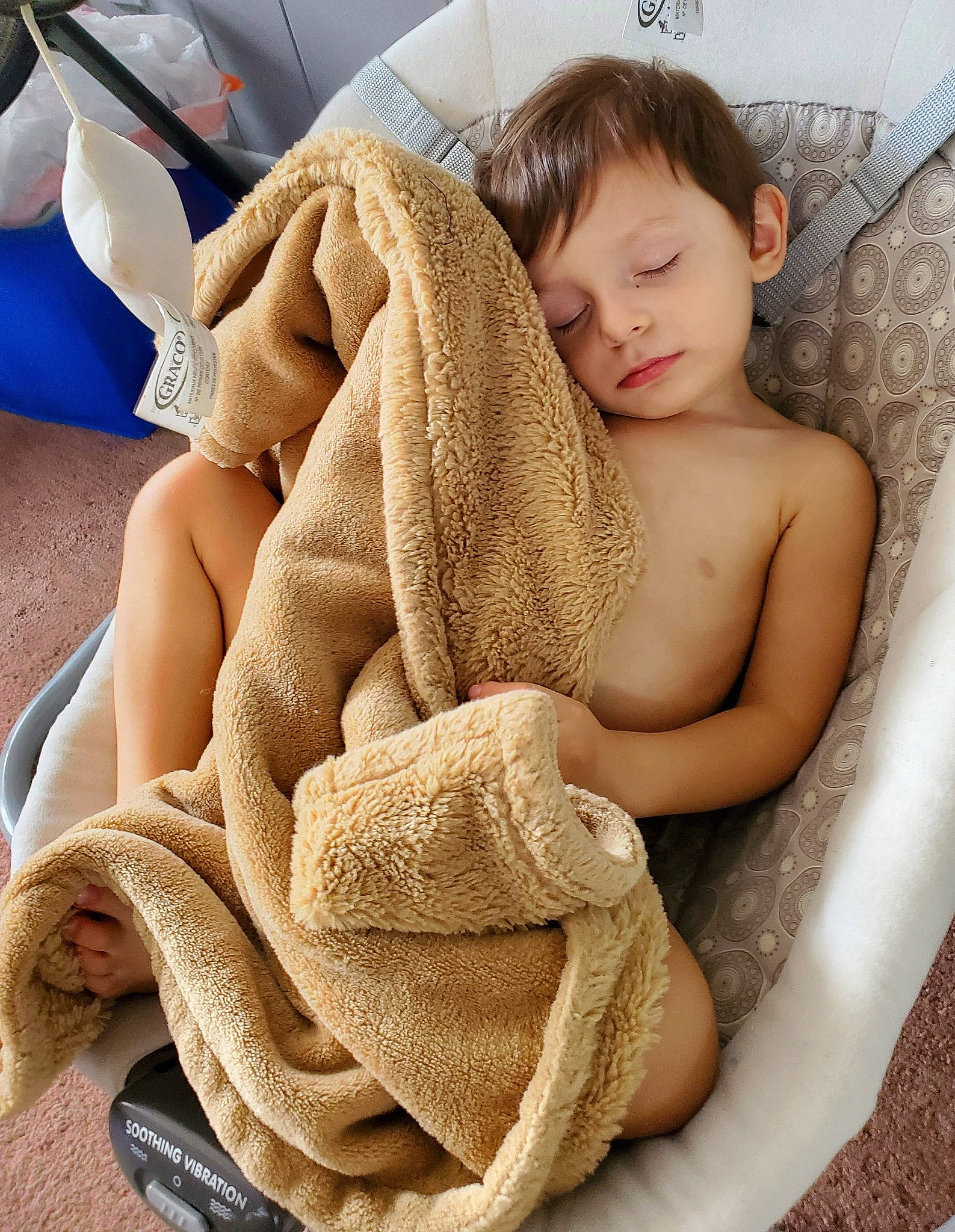 Alejandro joined the competition — help win amazing prizes! abdomen, arm, barefoot, chest, comfort, finger, hand, human_body, jeans, joint, knee, leg, neck, person, shoulder, skin, stomach, textile, thigh, trunk