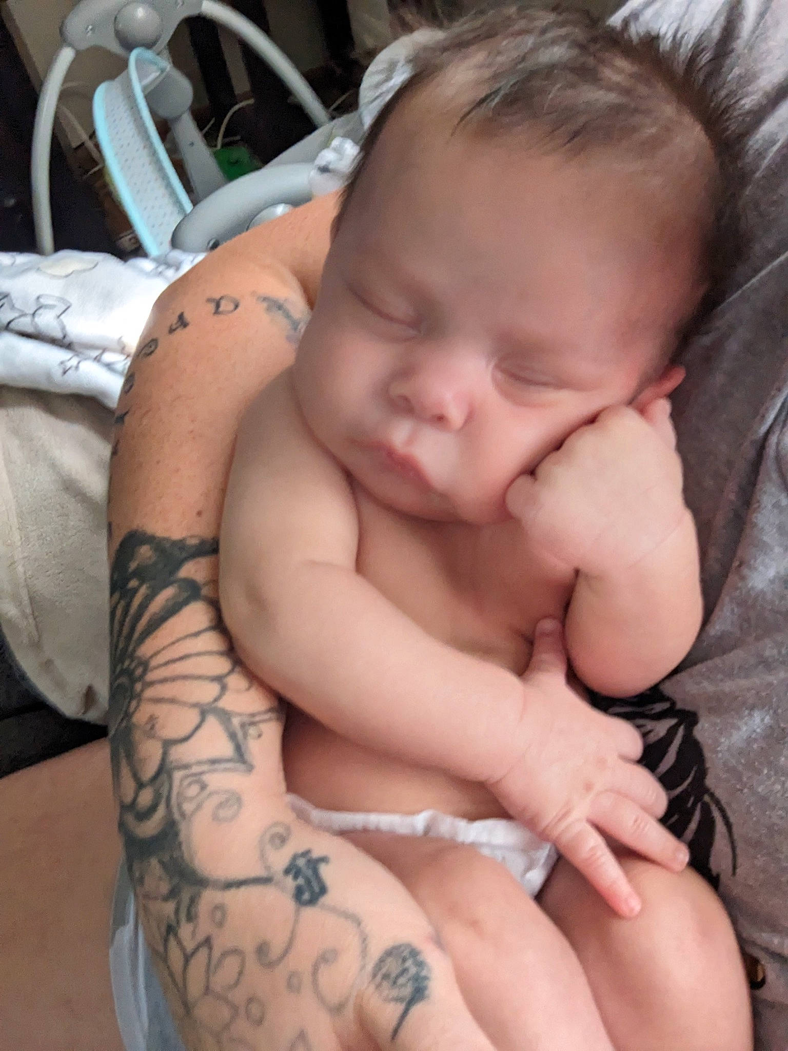 Marcellus is registered to the contest to win money with this photo: abdomen, baby, cheek, chest, comfort, elbow, eye, eyelash, finger, gesture, human_body, human_leg, muscle, nail, person, skin, stomach, thigh, thumb, toddler