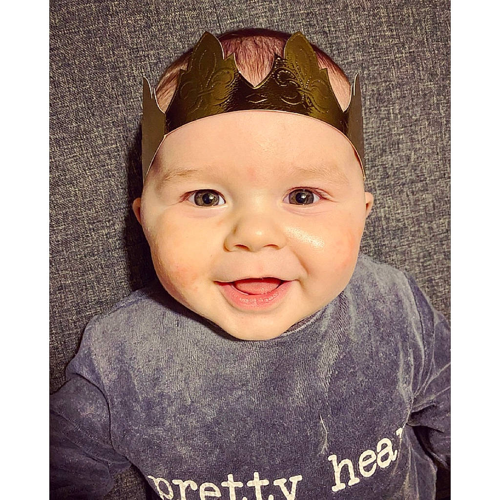 Maylann participe au concours pour gagner de l'argent avec cette photo : baby, baby_laughing, baby_toddler_clothing, cap, cheek, cool, eye, face, flash_photography, forehead, happy, head, headwear, iris, jaw, lip, outerwear, person, sleeve, smile
