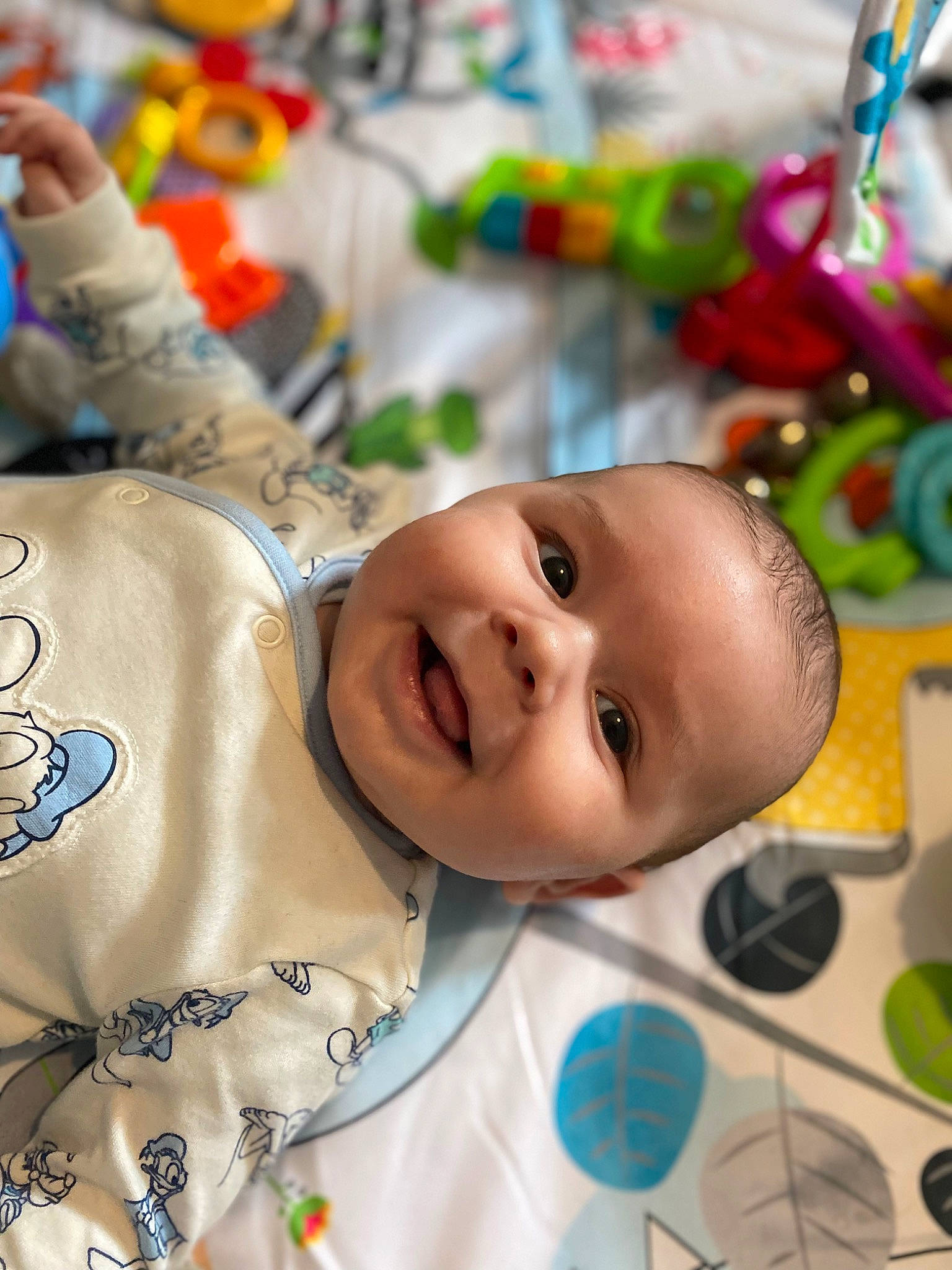 Maylann participe au concours pour gagner de l'argent avec cette photo : adaptation, baby, baby_products, baby_toddler_clothing, cheek, child, event, fun, happy, iris, people, person, photograph, product, skin, sleeve, smile, snapshot, textile, toddler