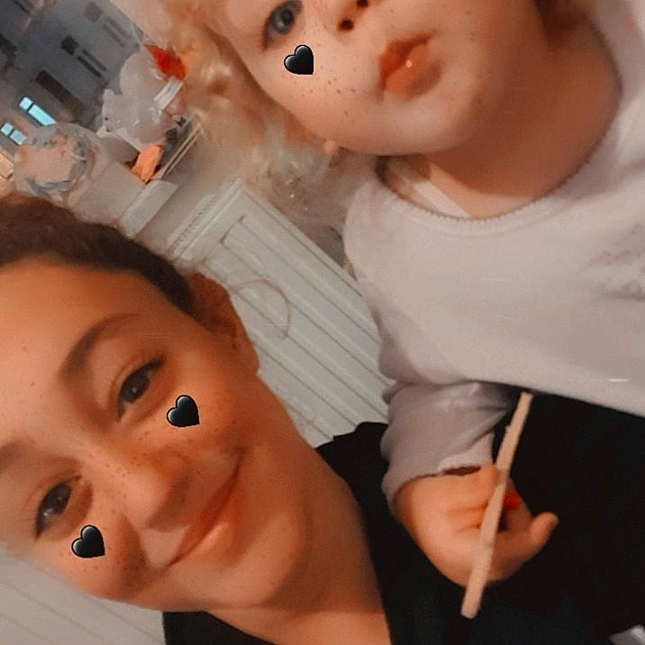 Léana participe au concours pour gagner de l'argent avec cette photo : baby, cheek, child, chin, ear, eye, eyebrow, eyelash, face, head, joy, lip, mouth, nose, person, selfie, skin, toddler