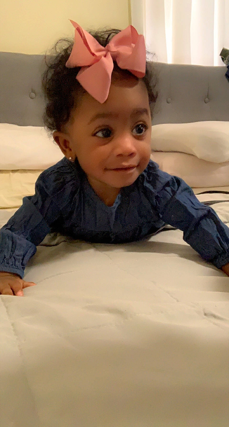 Sanai is registered to the contest to win money with this photo: arm, baby_toddler_clothing, chin, comfort, eye, eyebrow, eyelash, face, facial_expression, finger, hairstyle, happy, head, iris, lip, mouth, nose, person, skin, sleeve