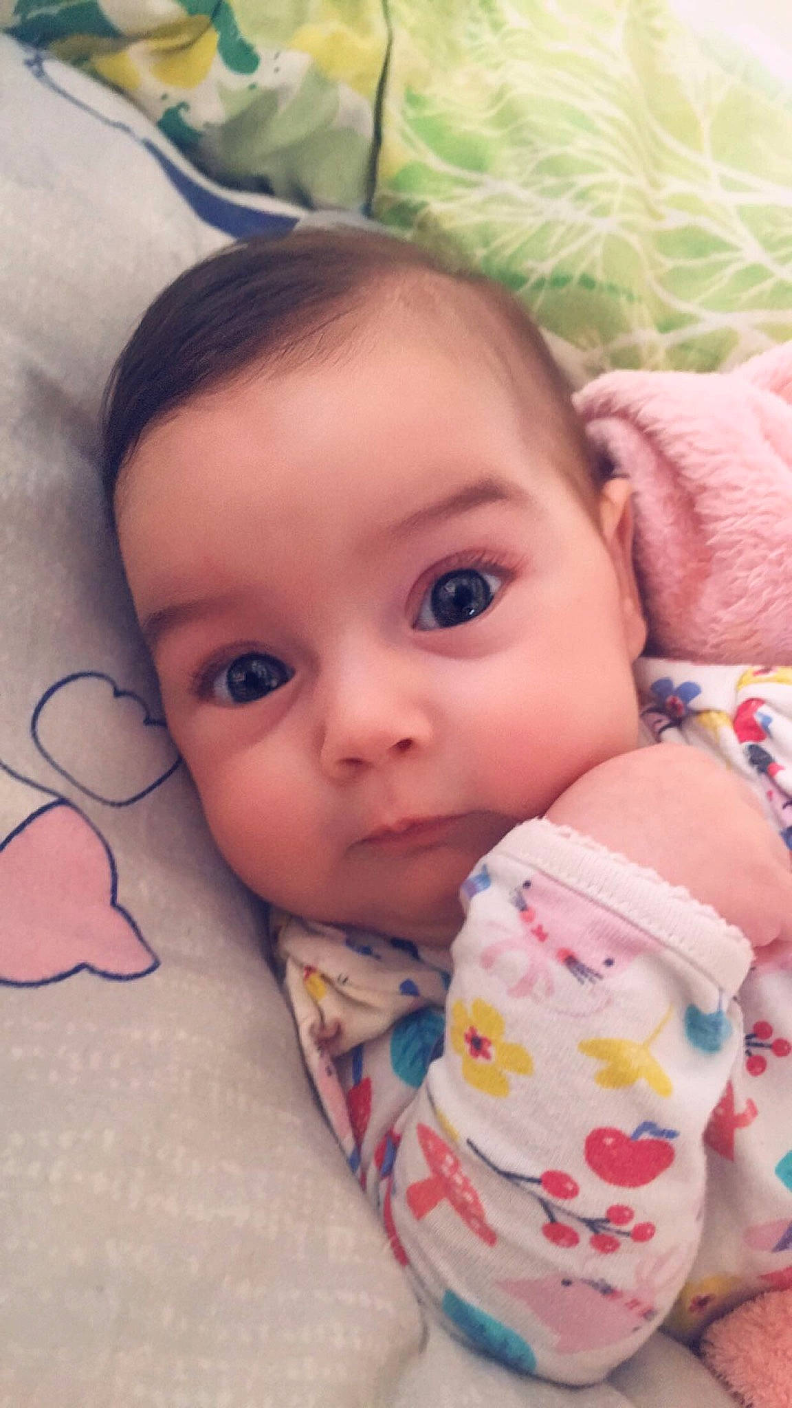 Bianca participe au concours pour gagner de l'argent avec cette photo : cheek, child, day, ear, eye, face, finger, forehead, girl, head, infant, iris, lip, mouth, nose, person, pink, product, skin, smile