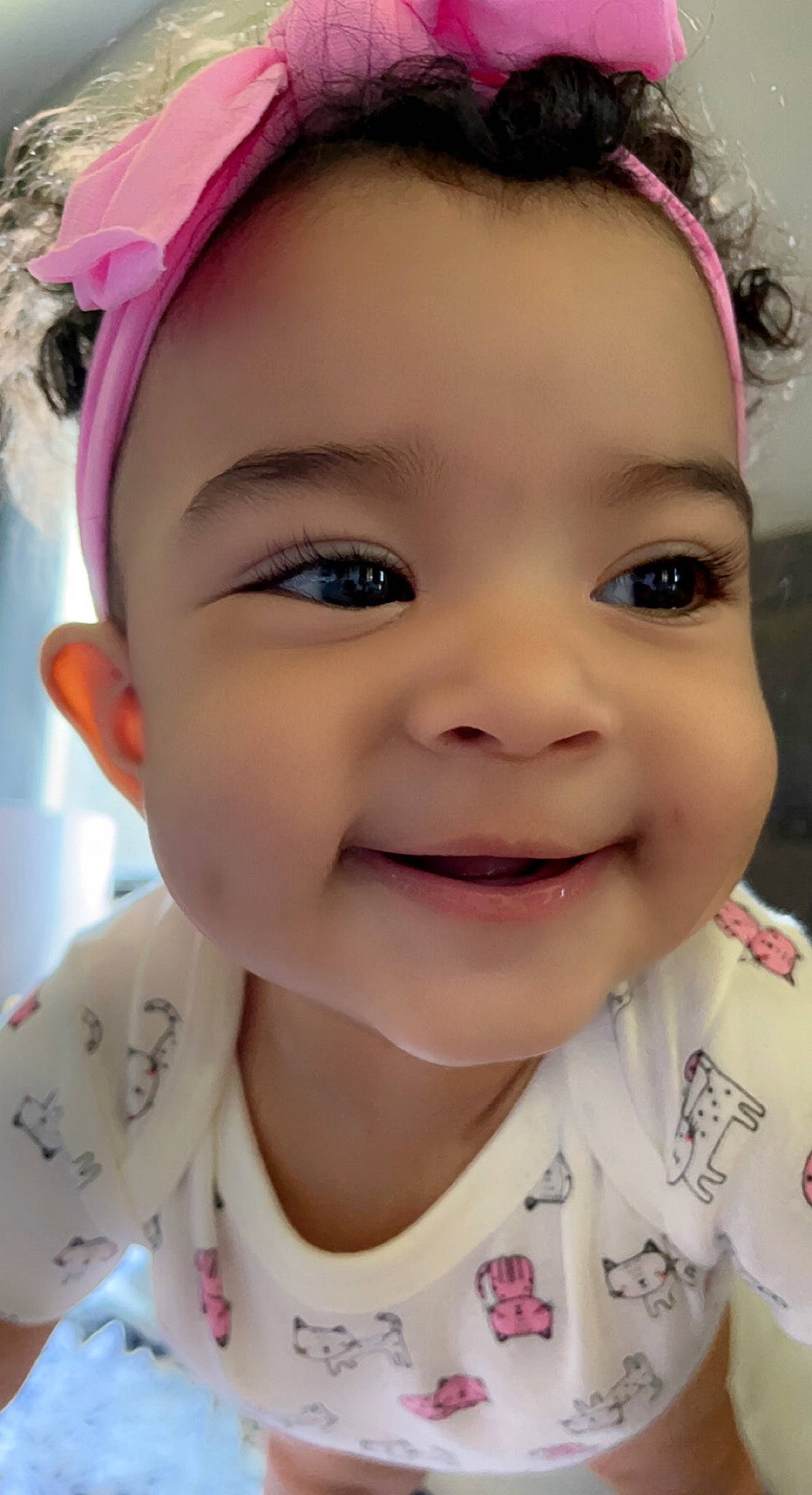 Alana is registered to the contest to win money with this photo: cheek, chin, clothing, eye, eyebrow, eyelash, face, facial_expression, forehead, hair, hairstyle, head, human, joy, lip, nose, organ, person, photograph, skin