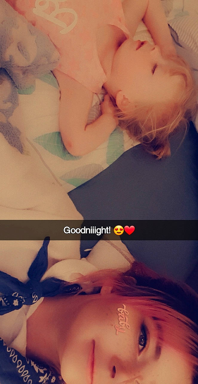 Addison is registered to the contest to win money with this photo: arm, eyelash, finger, gesture, hair, hairstyle, hand, happy, head, human, human_body, lip, mouth, muscle, nail, neck, organ, person, photograph, skin