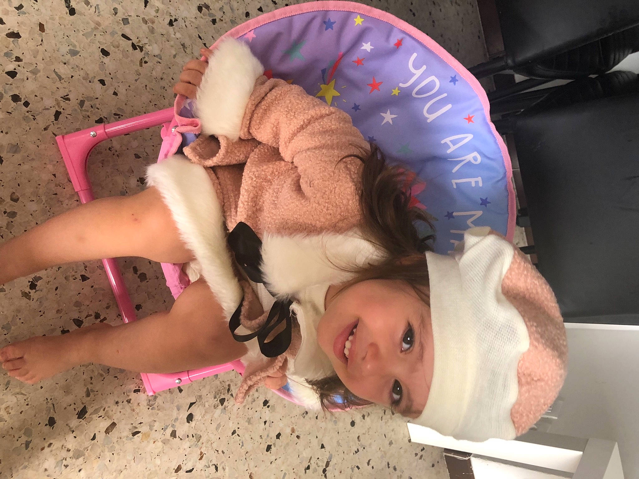 Dounia a rejoint le concours — aidez-le/la à gagner de superbes lots ! arm, baby_products, child, comfort, doll, fawn, foot, fun, happy, headwear, human_leg, joint, joy, magenta, nail, nap, person, plush, skin, smile