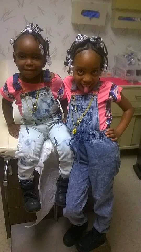 Mariana is registered to the contest to win money with this photo: black_hair, child, cool, fun, hairstyle, jeans, joy, people, person, toddler