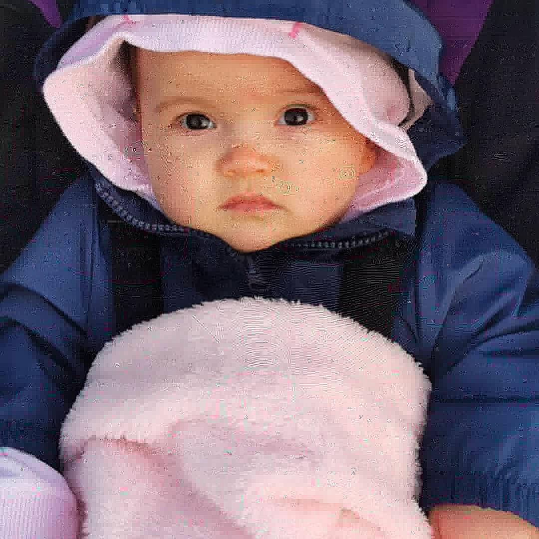 Idalina a rejoint le concours — aidez-le/la à gagner de superbes lots ! baby, bonnet, cheek, child, fur, headgear, person, pink, skin, toddler