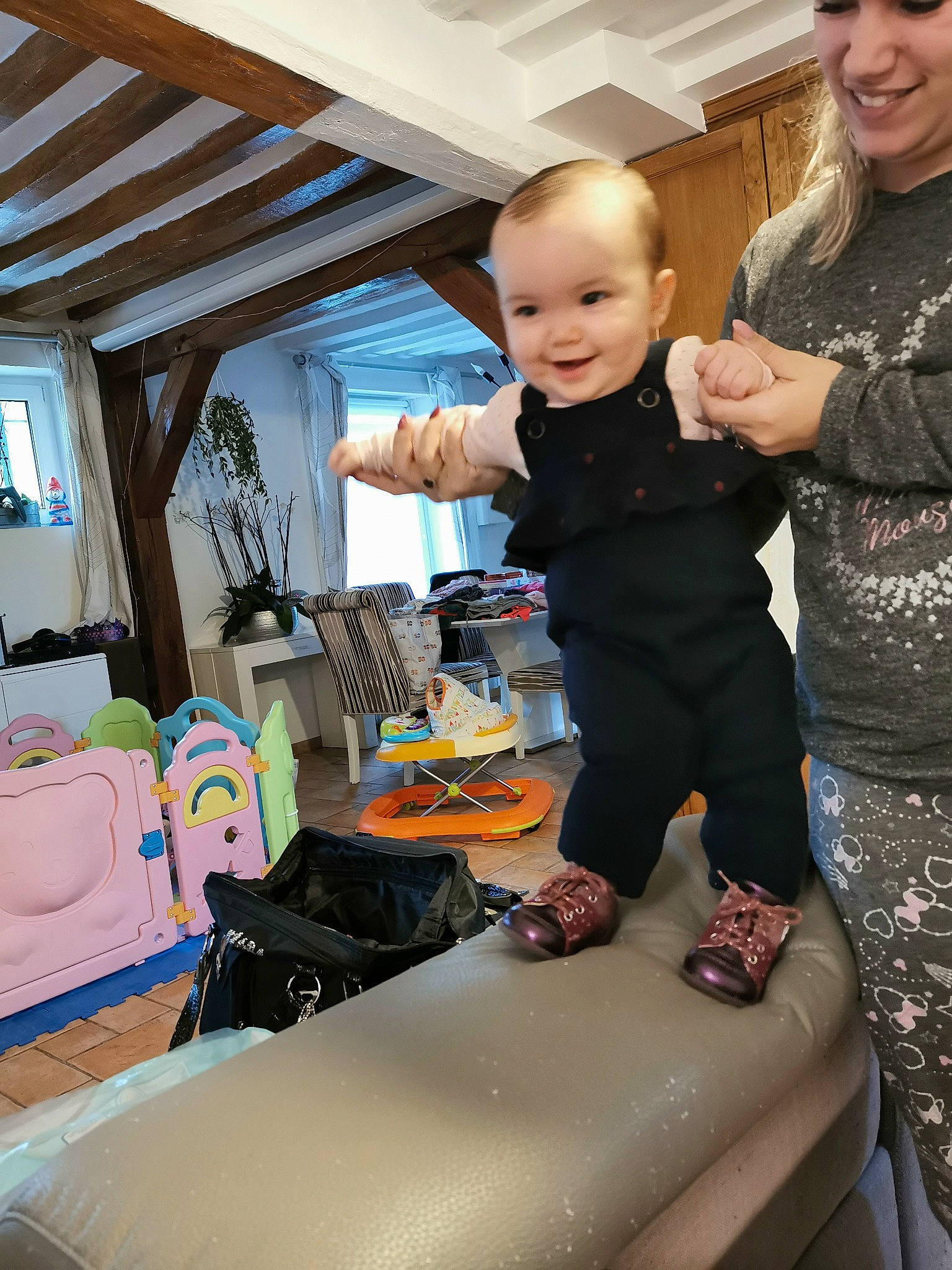 Idalina participe au concours pour gagner de l'argent avec cette photo : child, joy, person, toddler