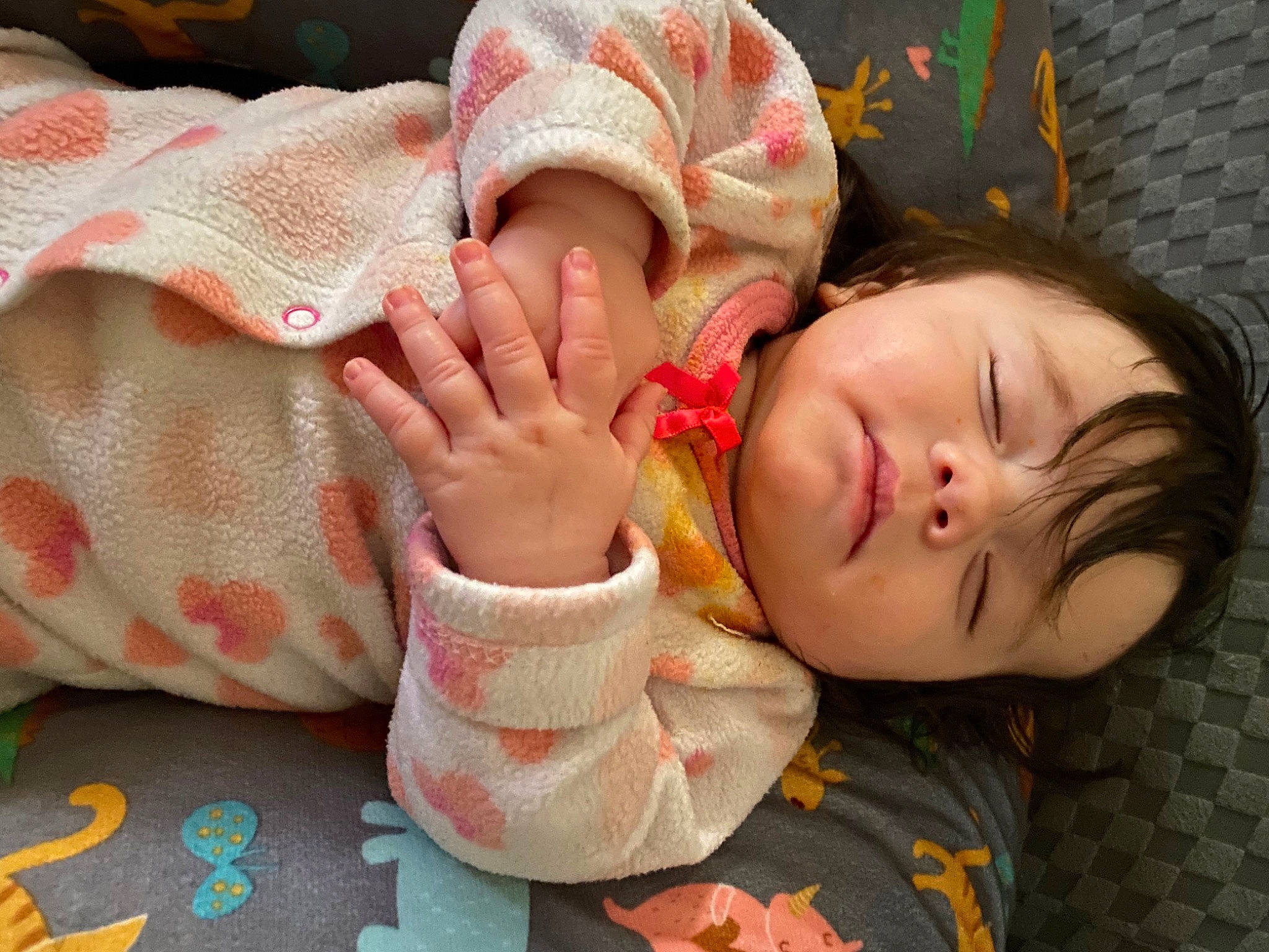 Gwynevere is registered to the contest to win money with this photo: baby, baby_products, baby_sleeping, baby_toddler_clothing, cheek, child, comfort, grass, hand, happy, linens, lip, mammal, nail, nose, pattern, person, skin, textile, thumb