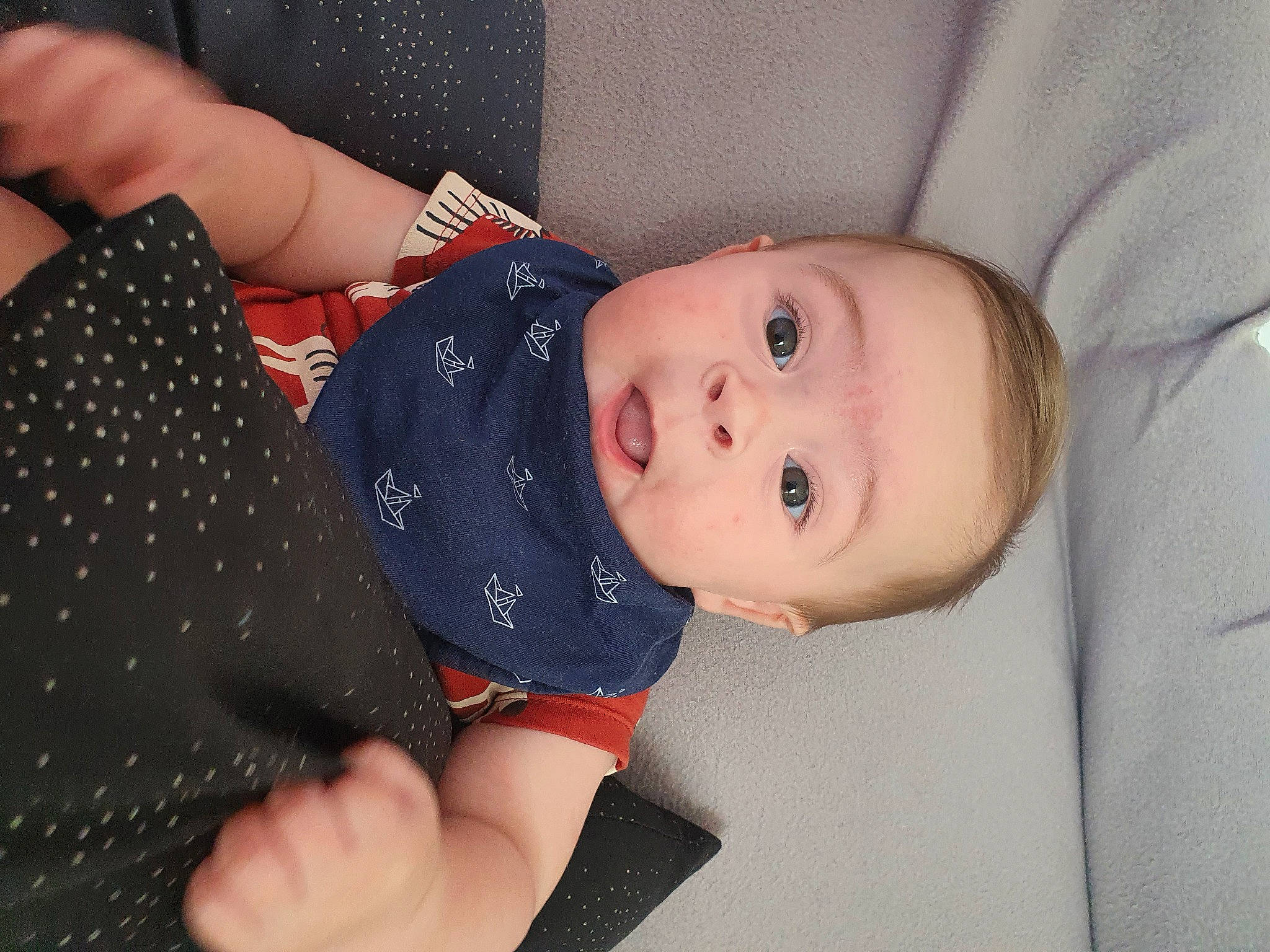 Owen participe au concours pour gagner de l'argent avec cette photo : baby, cheek, child, ear, head, lip, mouth, person, surprise, toddler